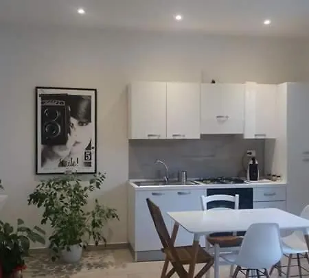 فندق مبيت وإفطار Palermo Inn Apartment